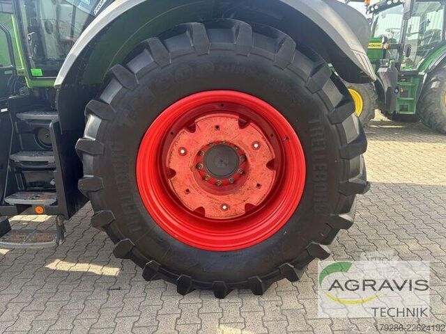 Tractor Fendt 828 VARIO S4