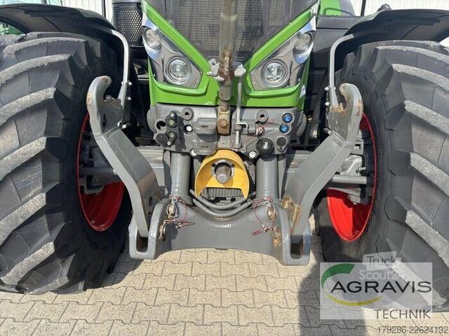 Tractor Fendt 828 VARIO S4