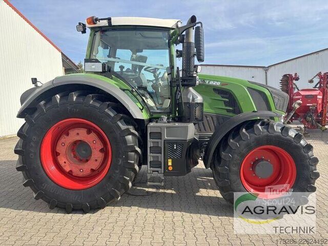 Tractor Fendt 828 VARIO S4