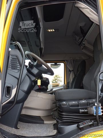 Trattore stradale standard DAF XG+ 530 Skylight/Intarder/Hydr./PTO/Alcoa/257tkm