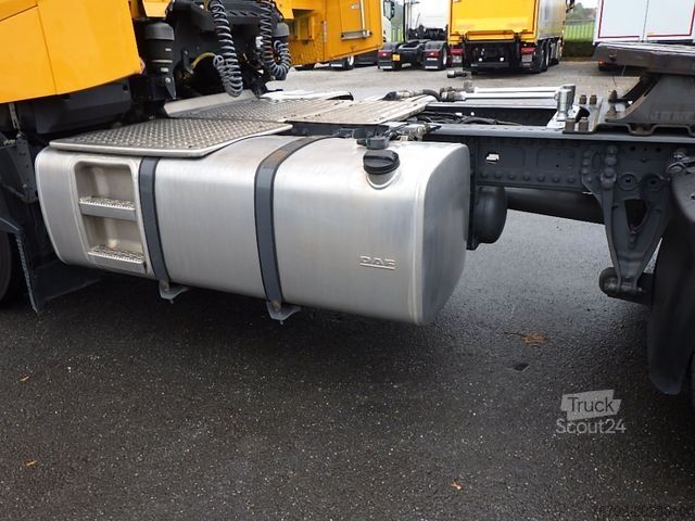 Standard SZM DAF XG+ 530 Skylight/Intarder/Hydr./PTO/Alcoa/257tkm