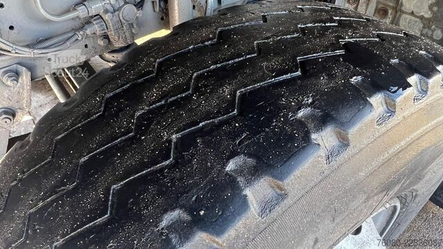 Kiper tovornjak Iveco EUROTRAKKER 340 E 34 (POMPE MANUELLE / LAMES / ...