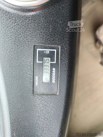 Nakladalec na kolesih Doosan DL 420-5K