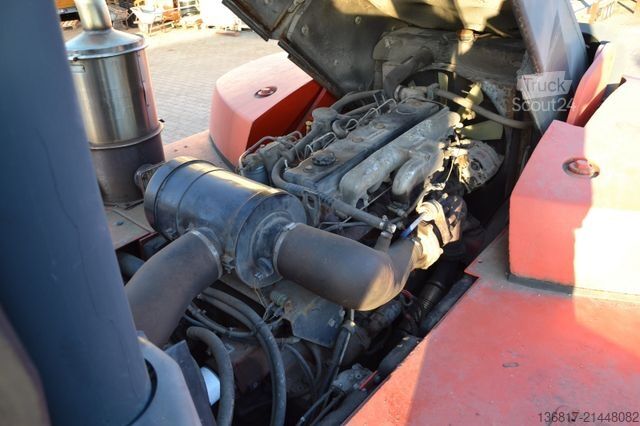 Chariot élévateur frontal LINDE H140D/02