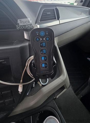 Camion plateau avec bâche MAN TGS  26.430 6x2-4 LL Wingliner inkl. Stapler