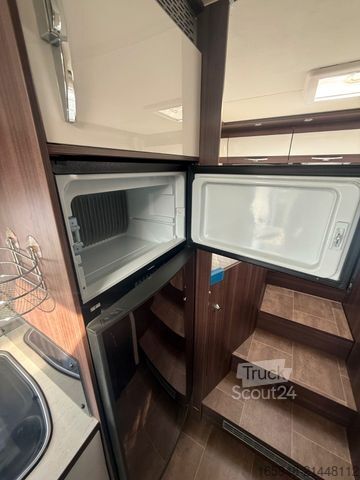 Półzintegrowany kamper BÜRSTNER Nexxo T 690 "Fifty Five Edition"Automatik*