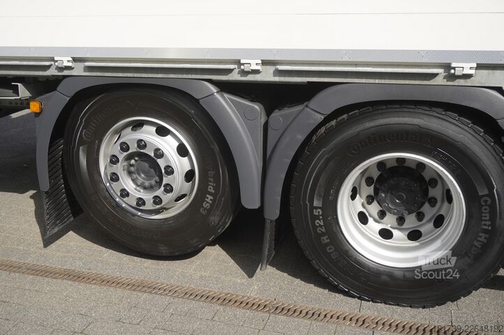 Sada plošiny s jeřábem MAN TGX 26.470 6x2-4 / 30 tho. km!!! / Atlas