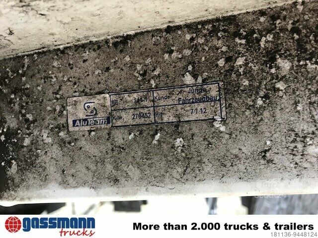 LKW mit Kofferaufbau  Kofferaufbau