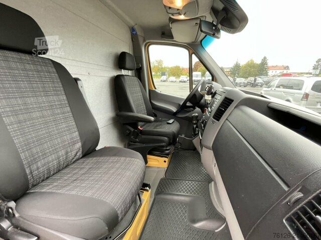 Dubă cu caroserie tip cutie Mercedes-Benz Sprinter 316 CDI NAVI+TÜV 01/2028+KEIN POST/DHL