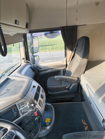 Sunkvežimis ir priekaba DAF XF 106