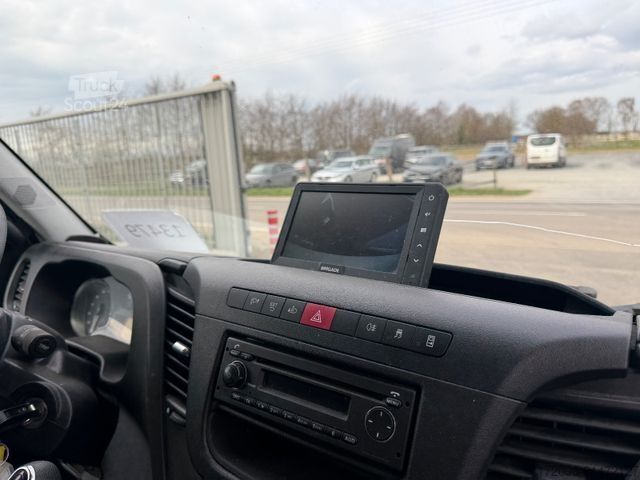 Vrachtwagen met bakwagen IVECO Daily 70c18 HiMatic Luft, Euro6, Lbw. Koffer