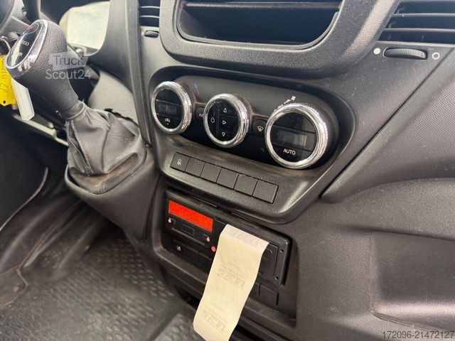 Vrachtwagen met bakwagen IVECO Daily 70c18 HiMatic Luft, Euro6, Lbw. Koffer