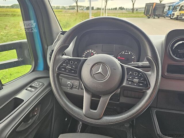 Resväska MERCEDES-BENZ SPRINTER 316 CDI 43 AUT. LAADKLEP
