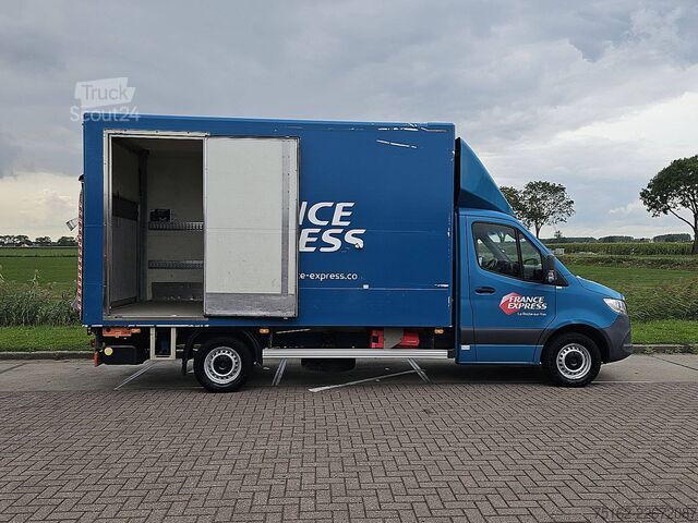 Resväska MERCEDES-BENZ SPRINTER 316 CDI 43 AUT. LAADKLEP