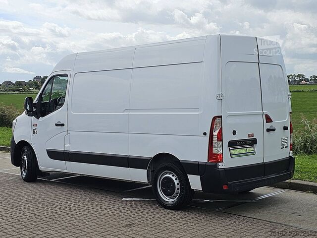 Kombi med högt tak RENAULT MASTER 2.3 CDI 135 L2H2