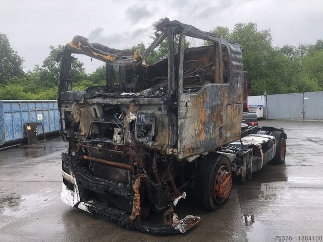 Véhicule tracteur volume MAN TGX 18.500 Brandschaden