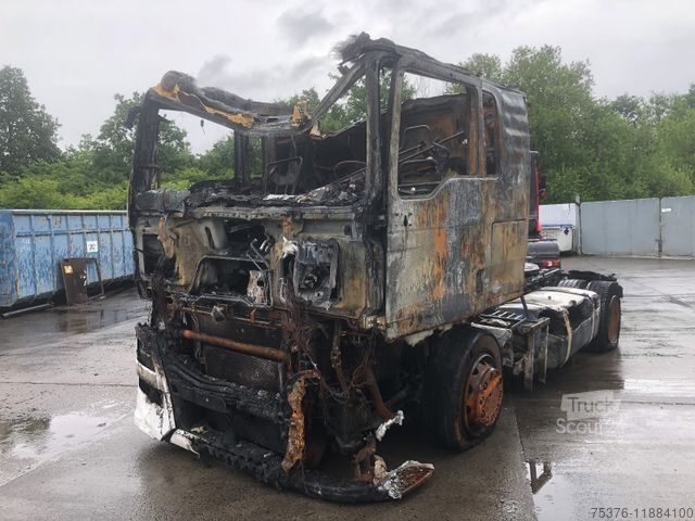 Véhicule tracteur volume MAN TGX 18.500 Brandschaden