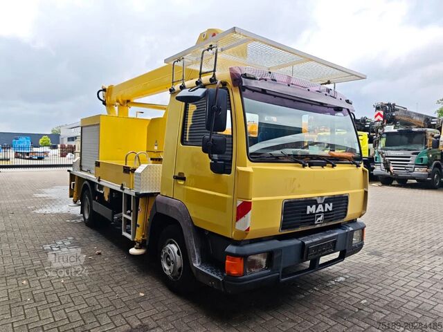 Hebebühne MAN 8.163 4x2 Wumag WT 170 H