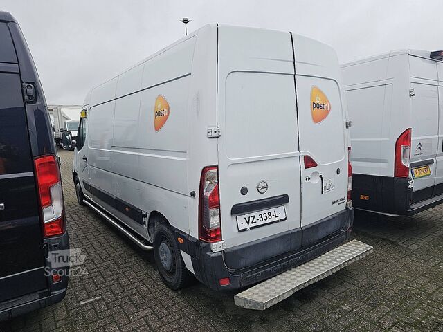 Break à toit surélevé OPEL MOVANO