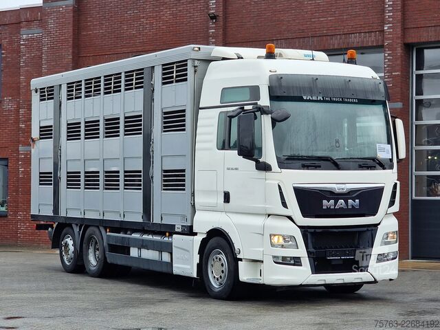 Veetransport MAN TGX 26.480 6x2*4 - Menke 3 deck livestock 50.40...