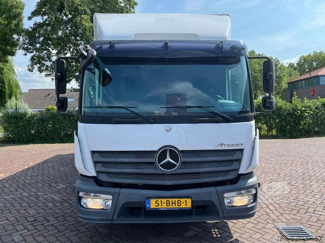 Walizka Mercedes-Benz Atego 916