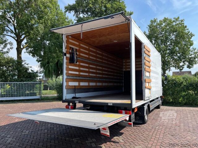 Walizka Mercedes-Benz Atego 916