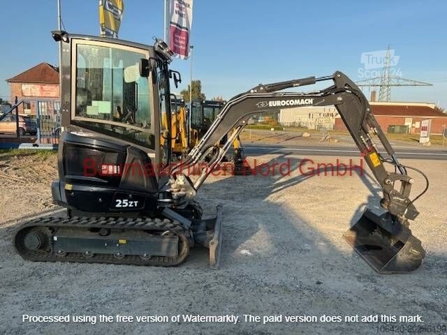 Minigraafmachine Eurocomach Minibagger 25ZT Demo BJ. 2023 mit ca. 70 Bh