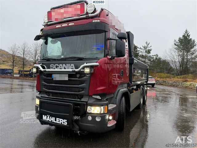 Savivartis Scania R580 6x4 snowplow equipped tipping truck with a 20