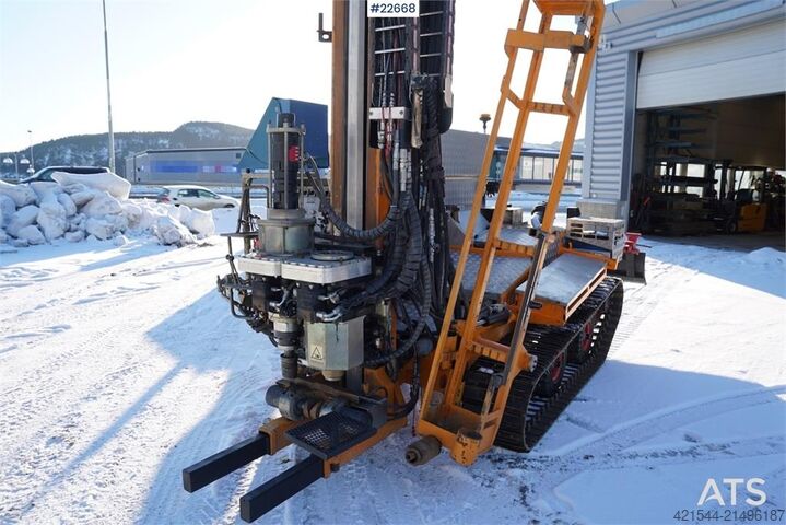Maszyna do wiercenia w ziemi  Geotech 504 Georigg med skjær