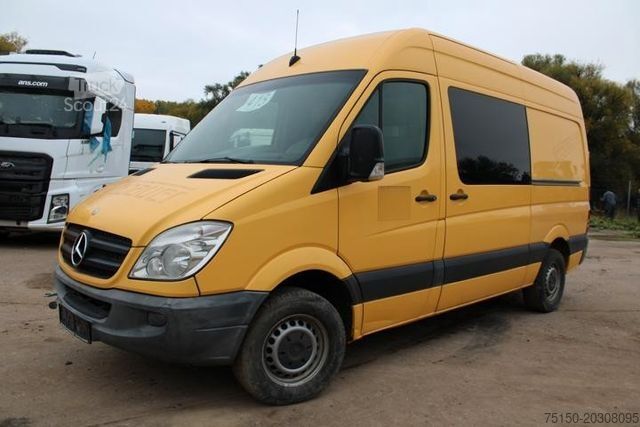 Yüksek tavanlı panelvan MERCEDES-BENZ Sprinter 311 - MOTORSCHADEN - L2H2 - Nr.: 415