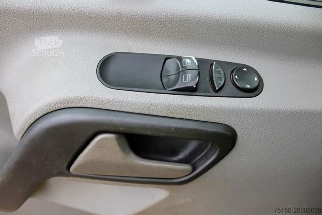 Magas tetős furgon MERCEDES-BENZ Sprinter 311 - MOTORSCHADEN - L2H2 - Nr.: 415