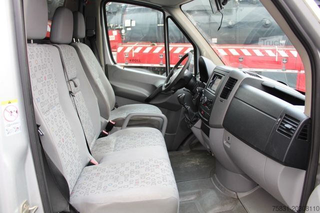 Umpikorja-auto VOLKSWAGEN Crafter 2.5 TDI Kasten 3,5 t + AHK, Klima,