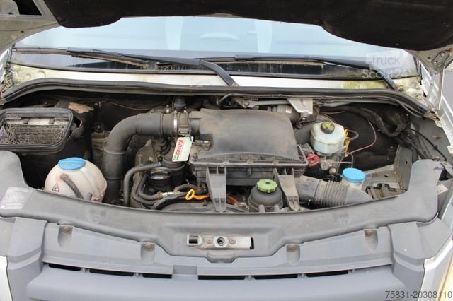 Umpikorja-auto VOLKSWAGEN Crafter 2.5 TDI Kasten 3,5 t + AHK, Klima,