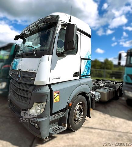 LKW-Fahrgestell MERCEDES-BENZ Actros 2542 6x2