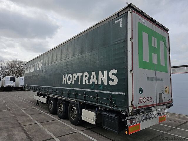 Przesuwne plandeki KRONE SD