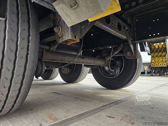 Przesuwne plandeki KRONE SD