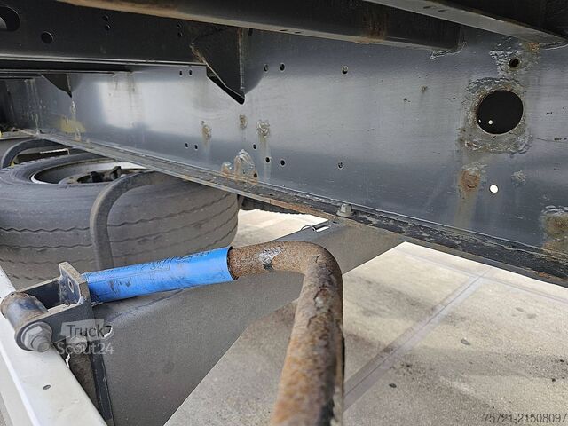 Przesuwne plandeki KRONE SD