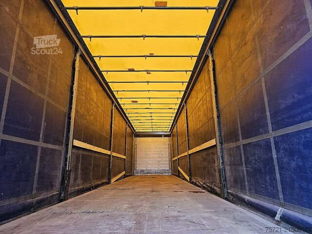 Sliding tarpaulins SCHMITZ SCB S3T TAILLIFT LBW KLEP