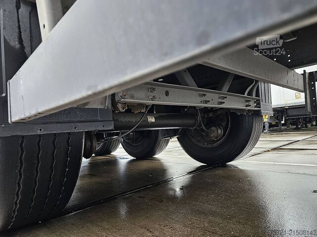 Sliding tarpaulins SCHMITZ SCB S3T TAILLIFT LBW KLEP