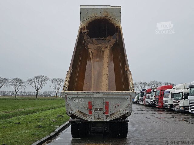 Benne MERCEDES-BENZ AROCS 3251