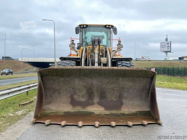Lader Volvo L220H