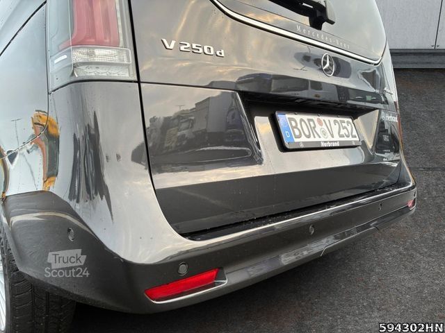 Minibus MERCEDES-BENZ V 250 AVG/XXL 4MATIC *8 SITZE*BURMESTER*360° KAM