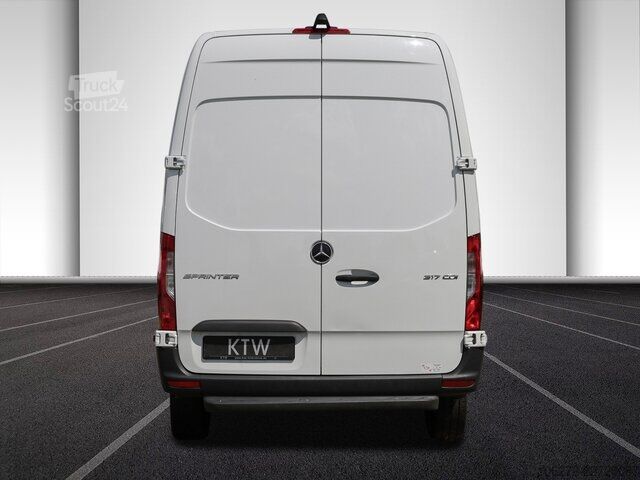 Furgon Mercedes-Benz Sprinter 317 CDI,L2H2,Automatik,Kamera,Navi
