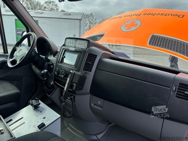 Feuerwehrfahrzeug MERCEDES-BENZ Sprinter 316 / RTW WAS Trage Liege