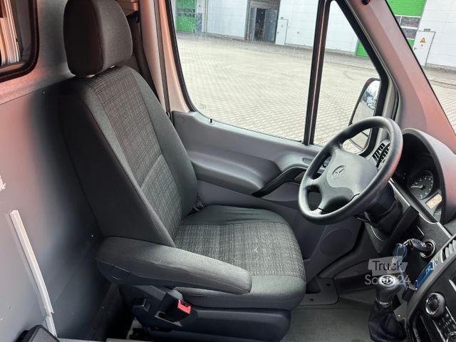 Feuerwehrfahrzeug MERCEDES-BENZ Sprinter 316 / RTW WAS Trage Liege