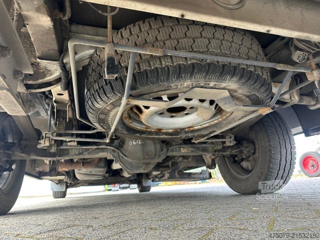 Feuerwehrfahrzeug MERCEDES-BENZ Sprinter 316 / RTW WAS Trage Liege
