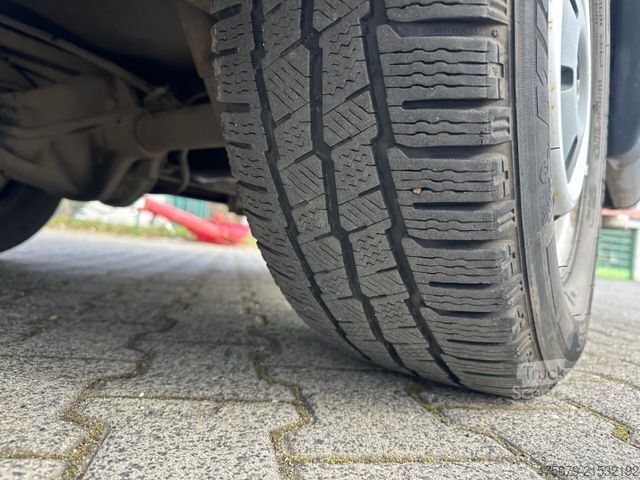 Feuerwehrfahrzeug MERCEDES-BENZ Sprinter 316 / RTW WAS Trage Liege