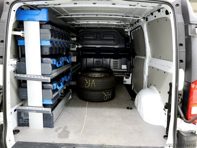 Fourgon tôlé Mercedes-Benz Vito114CDI KA lang ,Klima,Sortimo Regalsystem