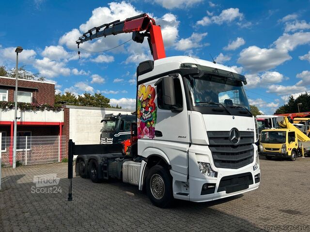Macara montată pe camion MERCEDES-BENZ 2642 SZM mit PK26002-EH Kran + Seilwinde