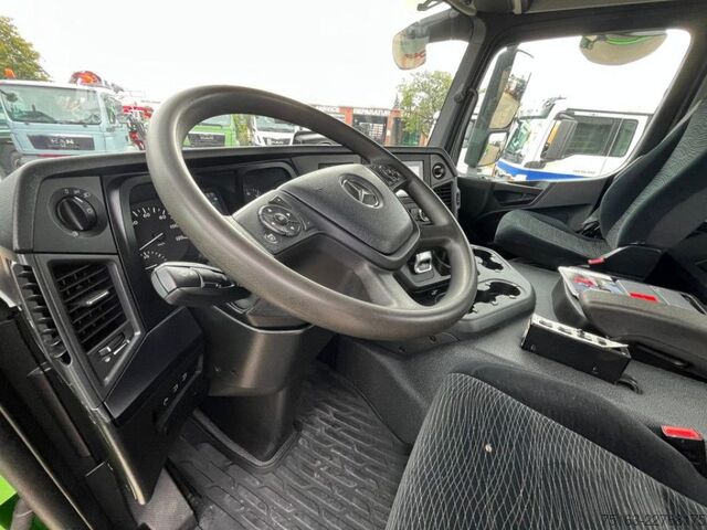 Vozidlo s hákom na kontajnery MERCEDES-BENZ Arocs 1835 K Abrollkipper